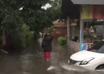 Hujan Deras Bikin Sejumlah Wilayah di Tangsel Kebanjiran