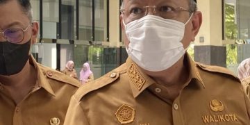 Wali Kota Tangerang Selatan