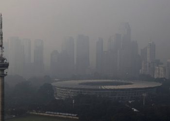 Anies Bakal Cabut Izin Perusahaan Penghasil Polusi