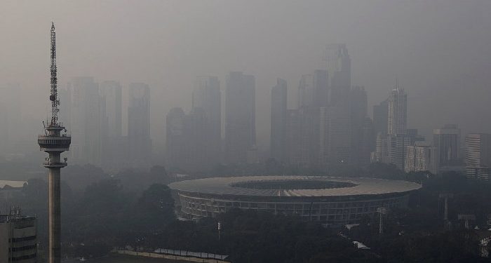 Anies Bakal Cabut Izin Perusahaan Penghasil Polusi