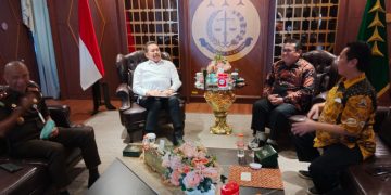 Jaksa Agung ST Burhanuddin Meminta SMSI Kawal Kinerja Jaksa