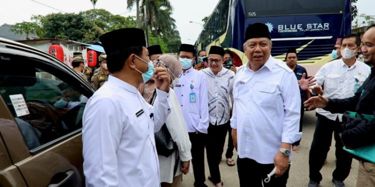 Benyamin Sambut Kepulangan Jamaah Haji Kota Tangerang Selatan