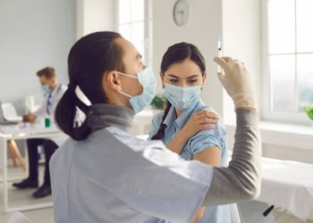 Catat Ya! Ini 7 Pantangan yang Harus Dihindari Setelah Vaksin Booster