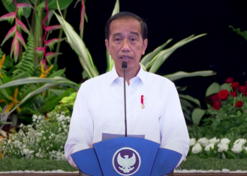 Jokowi Perintahkan Jamaah Haji yang Tiba di Indonesia Divaksin Booster