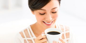 Minum Kopi Saat Stres, Meredakan Atau Justru Bikin Makin Galau?