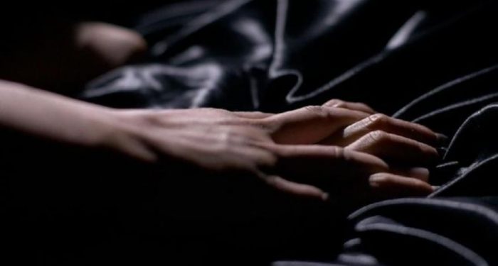 seks dengan lampu padam