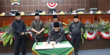 Kecewa Tak Masuk Pansus Pembentukan Dua Raperda, Jumhadi Pilih Walk Out