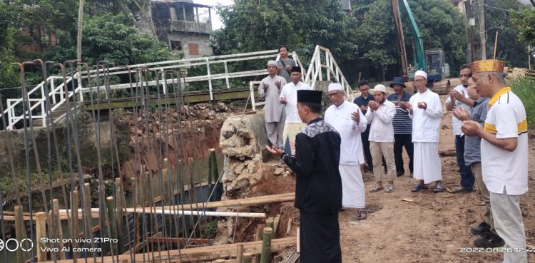 Pembangunan Proyek Turap Kali di PBI Dimulai, Warga Gelar Doa Bersama