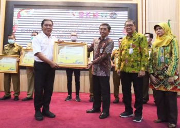 Terima 5 Penghargaan BKN, Pj Gubernur Banten: ASN Berikan Layanan Maksimal Bagi Masyarakat