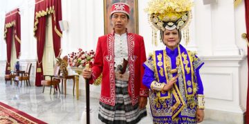 Kenakan Baju Dolomani saat Peringatan HUT RI, Instagram Jokowi Diserbu Netizen