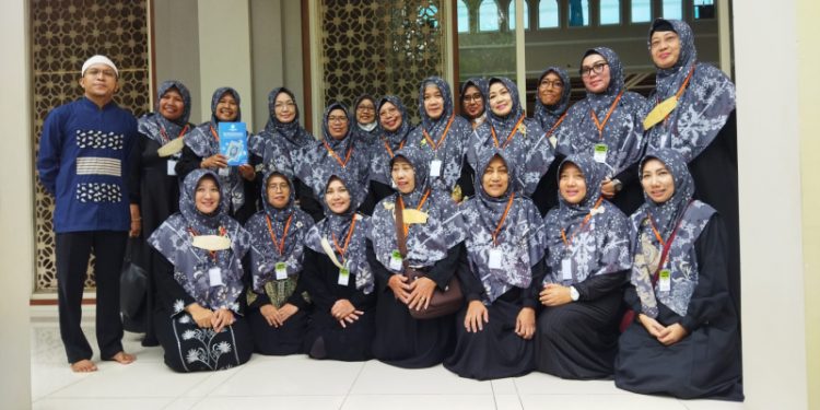 Ratusan Jamaah Hadiri Kajian Akbar Dhuha Majelis Taklim Al-kautsar Villa Dago, Undang Ustadz Fatih Karim