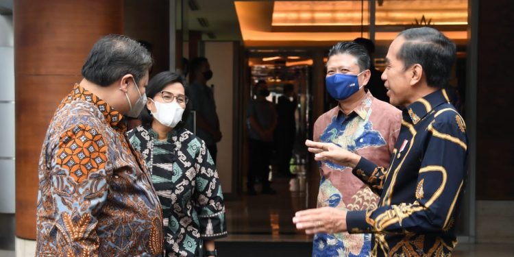 Pesan Jokowi ke Sri Mulyani : APBN Kita Dieman-eman, Hati-Hati Mengeluarkannya