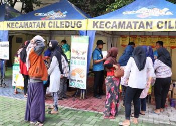 Bazar Sembako Murah Digelar, Warga: Sangat Membantu, Pusing Komoditi Naik Semua