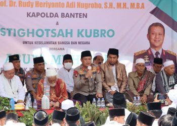 Ikut Istigosah Qubro Bersama 2.500 Kyai di Ponpes, Ini Doa Kapolda Banten