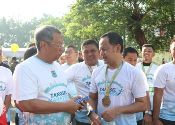 Pilar dan Bima Arya Ikut Berlari di Tangsel Marathon 2022