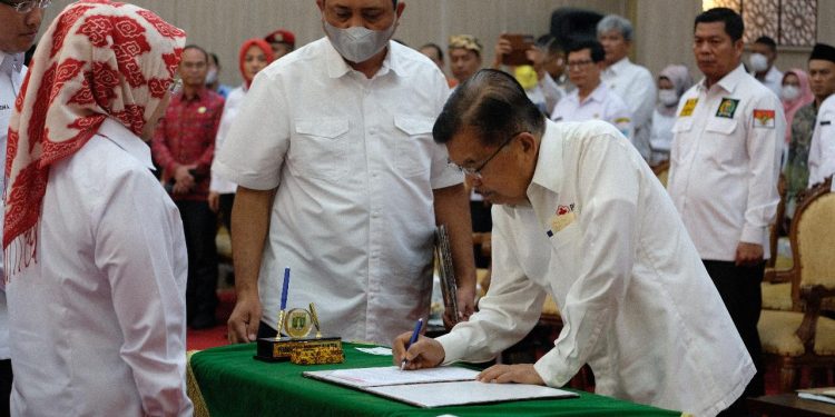 JK Lantik Pengurus PMI Banten Masa Bhakti 2022-2027