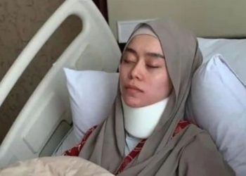 Kondisi Terbaru Lesti Kejora! Leher di Gips dan Pita Suaranya Terancam Rusak Akibat Cekikan Rizky Billar