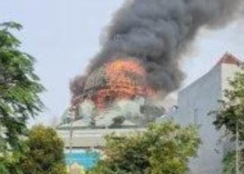 Masjid Jakarta Islamic Center Kebakaran, Kubah Masjid Habis Dilalap Api
