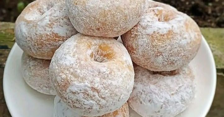 Penasaran Ingin Mengolah Pisang Jadi Donat yang Lezat? Yuk, Intip Cara Bikin Donat Pisang dan Apa Saja Bahannya
