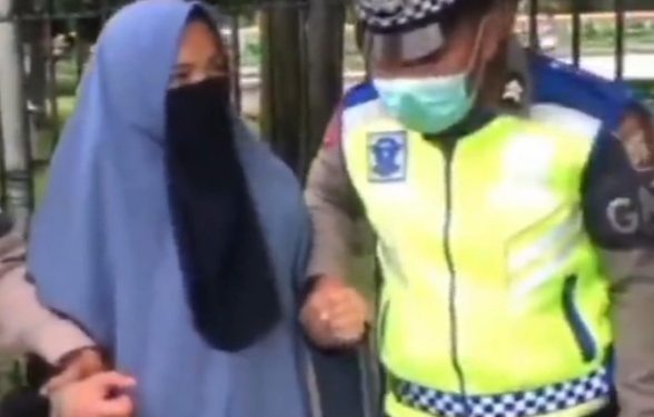 Ini Identitas Wanita Bawa Senpi di Istana Merdeka