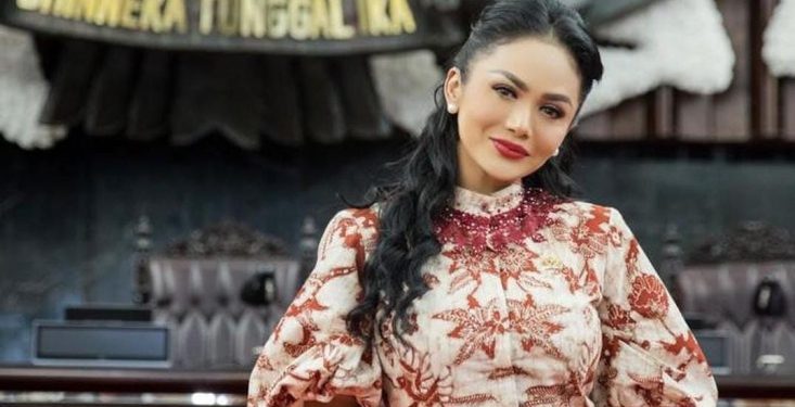 Tragedi Arema vs Persebaya, Krisdayanti Sebut Tak Ada Sepak Bola Seharga Nyawa Manusia