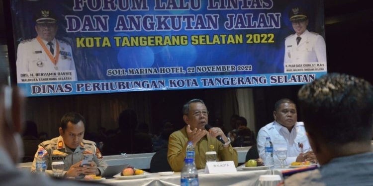 Buka Rakor LLAJ, Wali Kota Benyamin Kaji Penyelenggaraan Lalu Lintas
