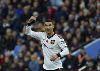 Ronaldo Jadi Kapten, Tapi MU Tetap Saja Takluk di Kandang Aston Villa