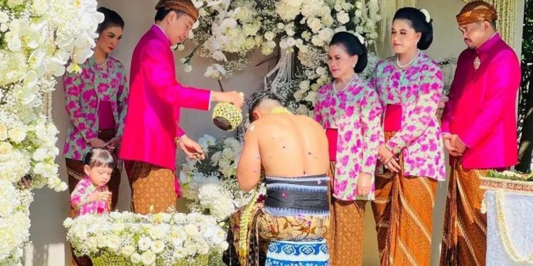 Jelang Akad Nikah, Kaesang Pangarep Jalani Prosesi Siraman