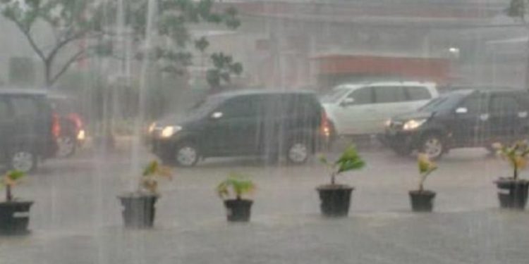 Catatan BMKG Hari Ini Jakarta Diguyur Hujan, Masyarakat Diminta Waspada