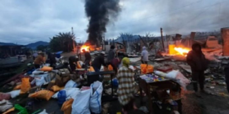 Deiyai Papua Tengah Dilanda Kerusuhan, Empat Orang Dikabarkan Terluka