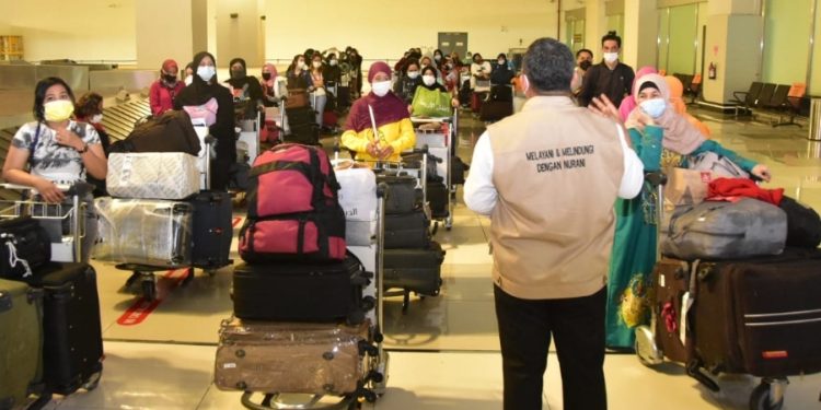 Gunakan Jalur Non-prosedural, Puluhan PMI di Bandara Soetta Diamankan Imigrasi