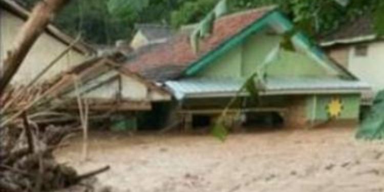 Natuna Dilanda Banjir, Korban Terdampak Dikabarkan Mencapai 3.332 Jiwa