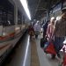 Natal 2022, Stasiun Pasar Senen Dipadati Penumpang Jumlahnya Capai Belasan Ribu