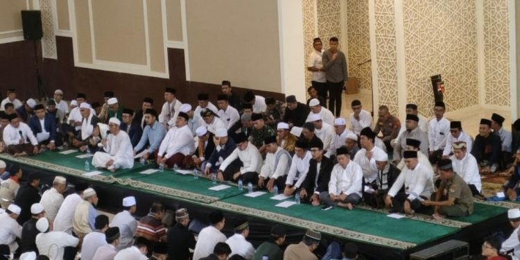 Malam Tahun Baru, Ribuan Warga Bogor Gelar Zikir