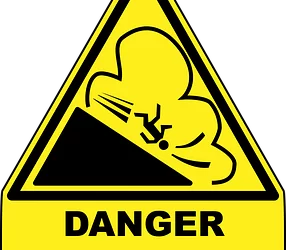 Tertimbun Material Longsor Akses Jalan Pelabuhan Ratu Sukabumi Lumpuh Total