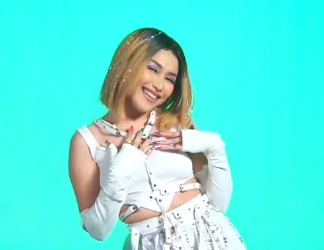 Momentum Hari Ibu: Ayu Ting-Ting Dapat Kado Istimewa dari Bilqis, Isinya Bikin Bangga!