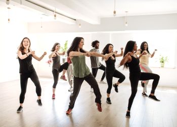 Mengungkap Fakta tentang Zumba, Tarian yang Bikin Kurus