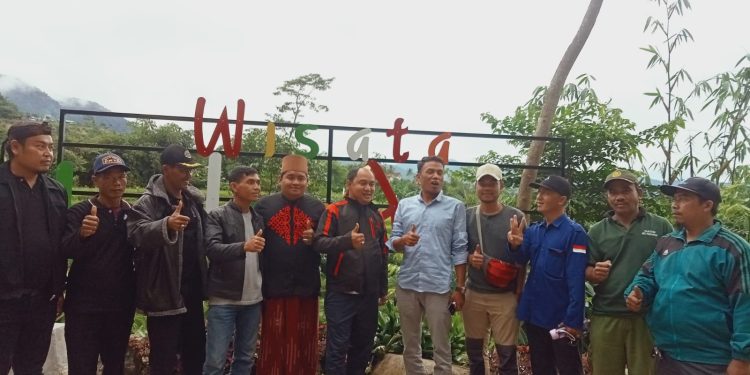 Azis Gagap Datangi Kampoeng Wisata Lembur Anyar, Destinasi Favorit Baru di Bogor