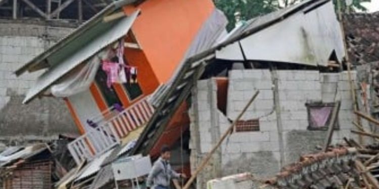 Maluku Diguncang Gempa Bumi, Belasan Rumah Dilaporkan Rusak
