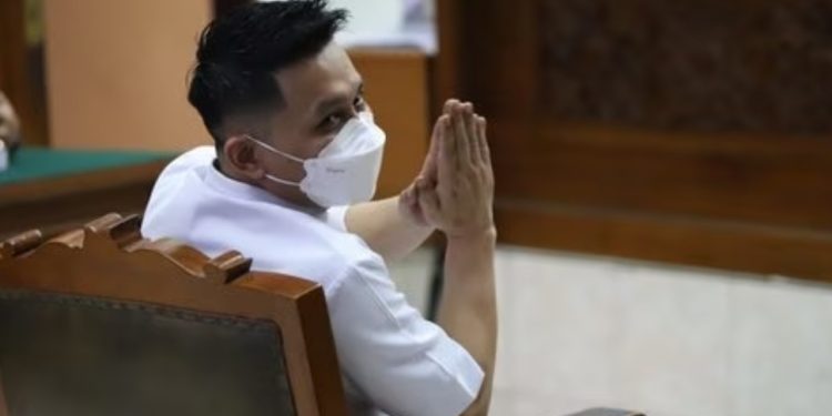 Terlibat Kasus Brigadir J, Chuk Putranto Dituntut Dua Tahun Penjara