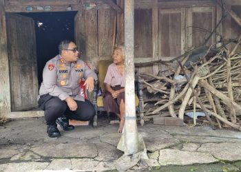 Janda Sebatang Kara ‘Mbah Giyem’ di Wonogiri Dapat Program Jumat Berkah dari Polri