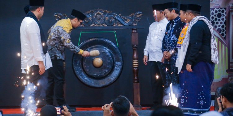 Gaji Ketua RT dan RW di Tangsel Naik, Ini Pesan Pilar Saga Ichsan