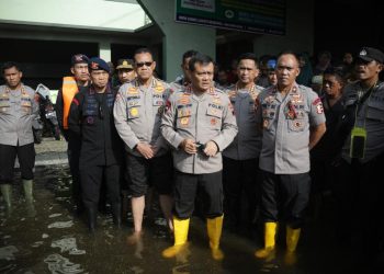 Banjir di Semarang Berangsur Surut, Tanggul di Marina Sudah Berhasil Ditutup