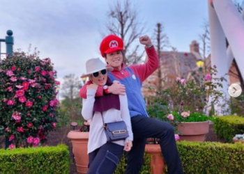 Syahrini Pamer Foto Mesra Bersama Reino Barack, Netizen: Liburan Murahan!