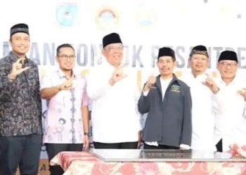 Kunjungi Pondok Pesantren, Benyamin Davnie Ingin Santri Belajar Ilmu Pengetahuan Kekinian