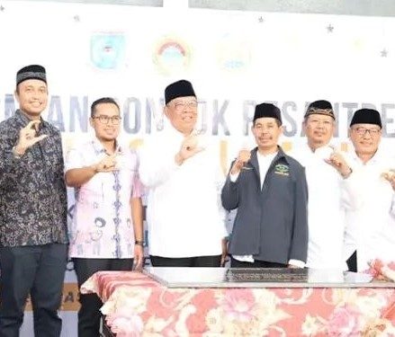 Kunjungi Pondok Pesantren, Benyamin Davnie Ingin Santri Belajar Ilmu Pengetahuan Kekinian