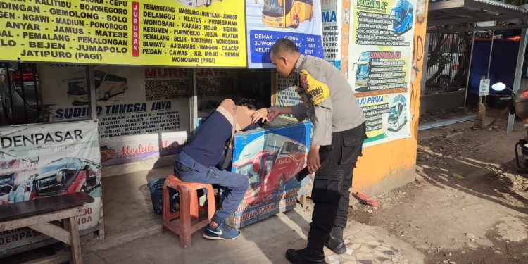 Pemuda di Serpong Utara Ditemukan Tewas Saat Menunggu Bus