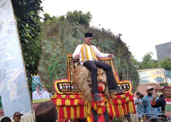 Ribuan Warga Ramaikan Pawai Taaruf MTQ ke 14 di Tangerang Selatan, Ragam Budaya Seni Jadi Suguhan Warga