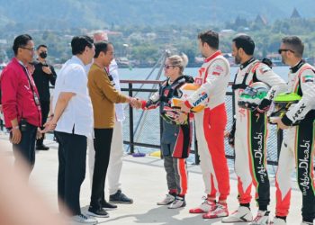 Tiba di Pelabuhan Muliaraja Napitupulu, Jokowi Siap Saksikan Balapan F1 Powerboat