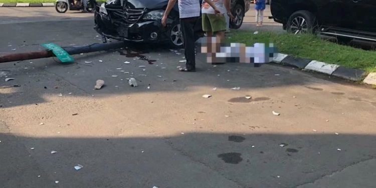 Nahas! Pesepeda di Bintaro Tewas Usai Ditabrak Toyota Corolla Altis